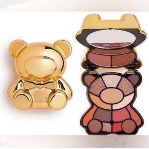 I Heart Revolution Teddy Bear Eyeshadow Palette Honey